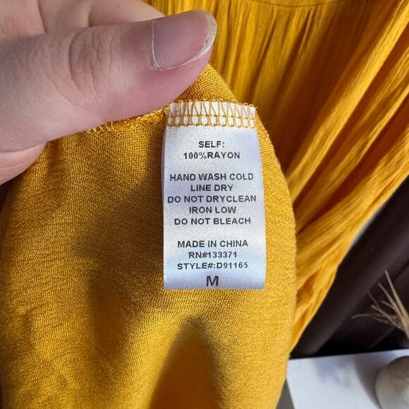 Forever 21 Size M Yellow Tiered Maxi Dress Short Sleeve Lightweight Sheer - Picture 5 of 9